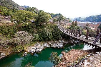 立神峡