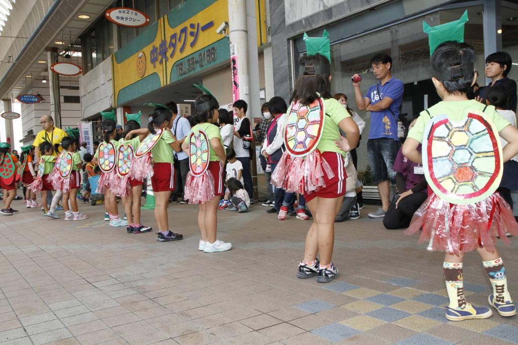 Initiatives to Pass on Traditions